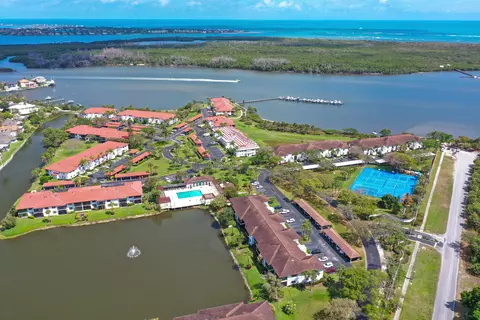 View/Area - 6041 SE Landing Way, Stuart, FL 34997 photo 7 of 7