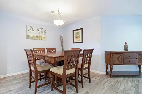 Dining - 6041 SE Landing Way, Stuart, FL 34997 photo 3 of 3
