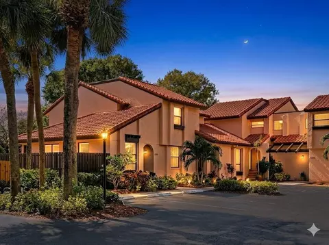 5719 Fox Hollow Dr #A, Boca Raton, FL 33486