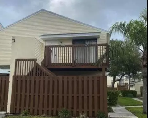 637 Executive Center Dr #N205, West Palm Beach, FL 33401