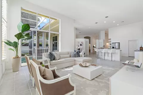 2805 Hampton Cir E, Delray Beach, FL 33445