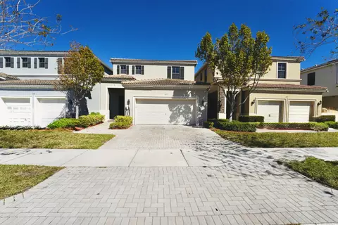 671 NE 191st Ter, Miami, FL 33179
