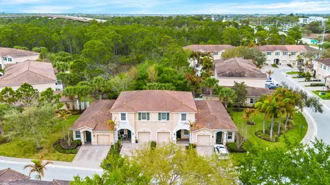 101 SW Otter Run Pl, Stuart, FL 34997