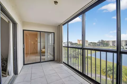 7076 Huntington Ln #503, Delray Beach, FL 33446