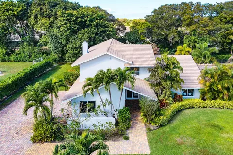 10893 Gleneagles Rd, Boynton Beach, FL 33436