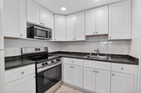 642 N Flanders N #642, Delray Beach, FL 33484