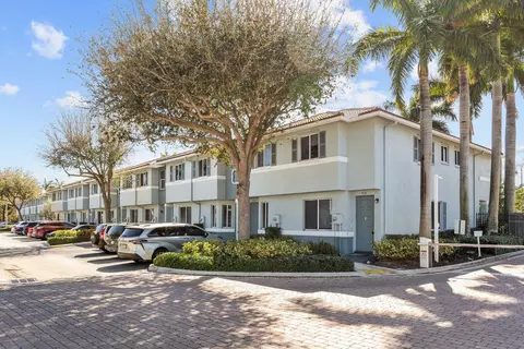 3529 Sonoma Dr, Riviera Beach, FL 33404