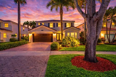 9041 Alexandra Cir, Wellington, FL 33414