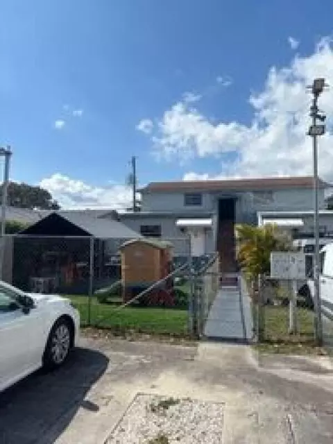 2724 SW 34th Ave, Miami, FL 33133