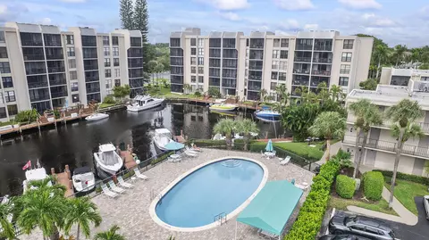 8 N Royal Palm Way #6040, Boca Raton, FL 33432