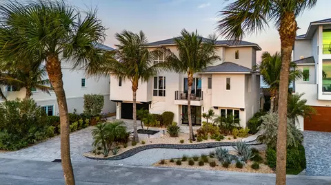 8020 S Ocean Dr, Jensen Beach, FL 34957