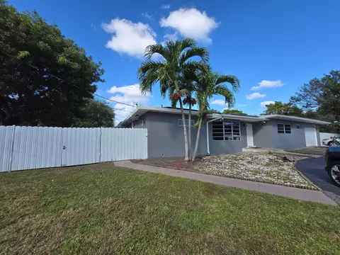 17390 NE 22nd Ave, North Miami Beach, FL 33160