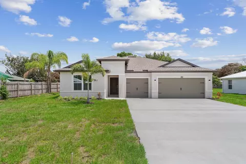 1611 SE Minorca Ave, Port Saint Lucie, FL 34952
