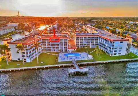 100 Paradise Harbour Blvd #502, North Palm Beach, FL 33408