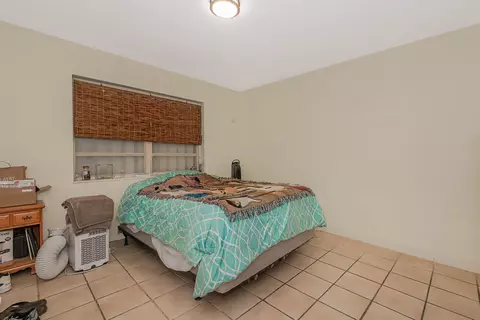 Bedroom - 801 Pine Dr #20, Pompano Beach, FL 33060 photo 2 of 4