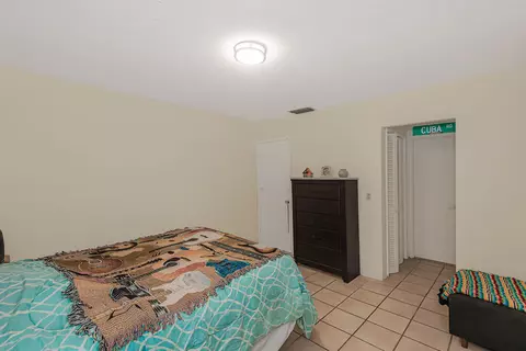 Bedroom - 801 Pine Dr #20, Pompano Beach, FL 33060 photo 3 of 4