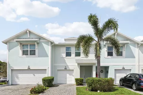 303 SE Halifax Ln, Stuart, FL 34994