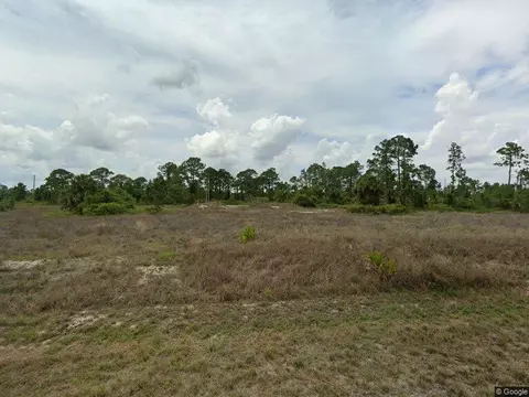 654 Mulberry Ave S, Lehigh Acres, FL 33974
