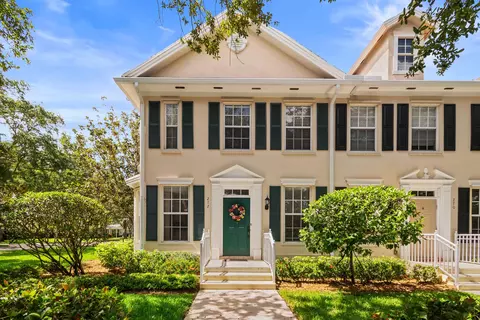 272 Iris Dr, Jupiter, FL 33458