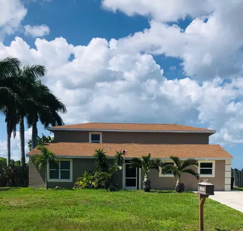 2112 SEast Dunbrooke Cir, Port Saint Lucie, FL 34952
