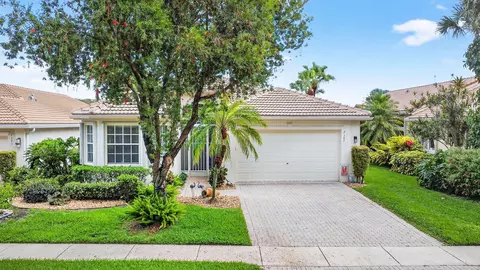 7387 Morocca Lake Dr, Delray Beach, FL 33446