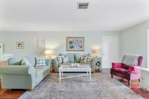 2015 S Seacrest Blvd #C, Boynton Beach, FL 33435