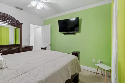Bedroom - 4970 E Palm Ct, Hialeah, FL 33013 photo 2 of 6