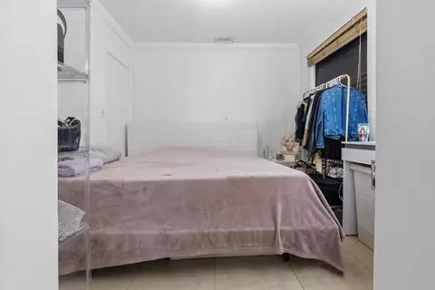 Bedroom - 4970 E Palm Ct, Hialeah, FL 33013 photo 6 of 6