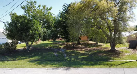 2686 SW Opechee Ave, Port St Lucie, FL 34987