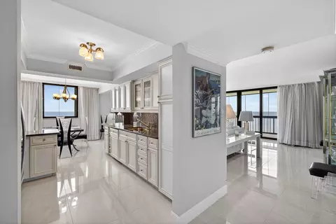 5380 N Ocean Dr #12E, Singer Island, FL 33404