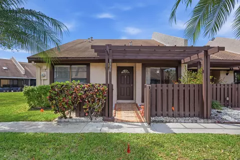 8336 NW 37th Pl, Sunrise, FL 33351