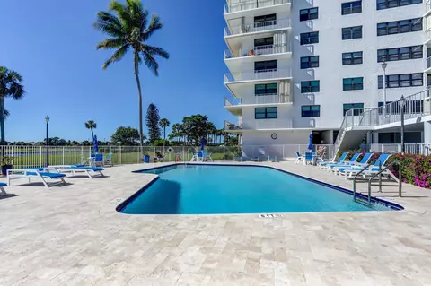 336 Golfview Rd #203, North Palm Beach, FL 33408