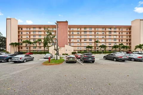 14671 Bonaire Blvd #410, Delray Beach, FL 33446