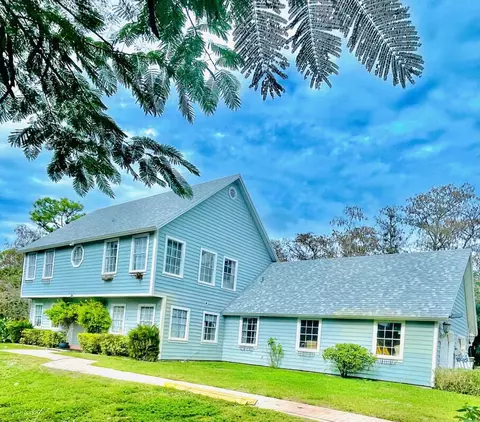 16745 Calder Dr E, The Acreage, FL 33470