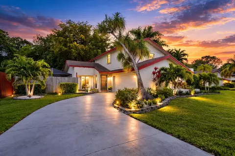 4966 NW 6th St, Coconut Creek, FL 33063