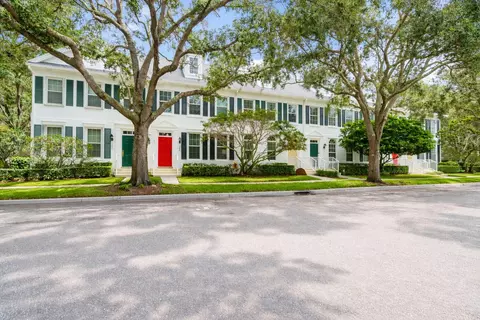 176 Freeport Dr, Jupiter, FL 33458