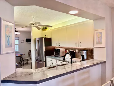 9539 Weldon Cir #F304, Tamarac, FL 33321