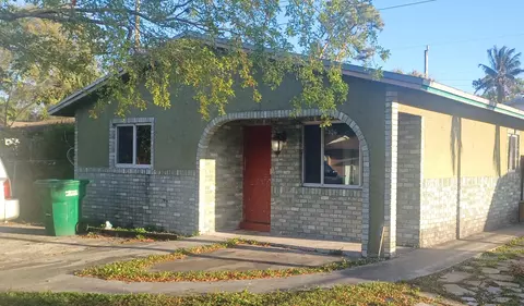 2828 NW 9th Pl, Fort Lauderdale, FL 33311