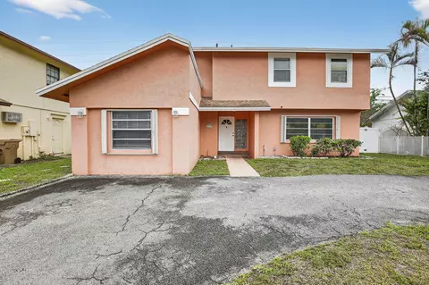 7721 NW 42nd Ct, Hollywood, FL 33024