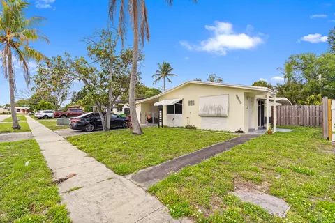 6261 NW 14th Ct, Sunrise, FL 33313