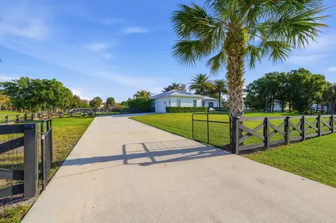 9301 154th Rd N, Jupiter, FL 33478 photo 3