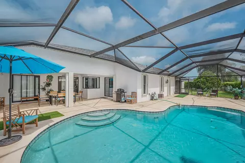 6410 NW Zee Ct, Port Saint Lucie, FL 34986