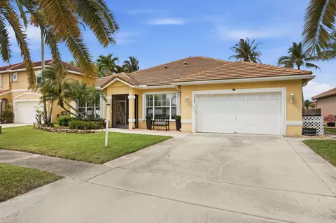 7121 Catalina Isle Dr, Lake Worth, FL 33467
