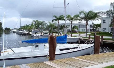 6289 Bay Club Dr #4, Fort Lauderdale, FL 33308