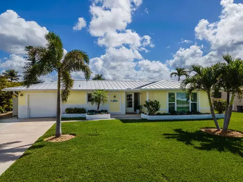 3517 SE 1st Ave, Cape Coral, FL 33904