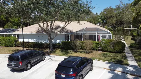 2903 Pin Oak Ct, Palm Beach Gardens, FL 33410