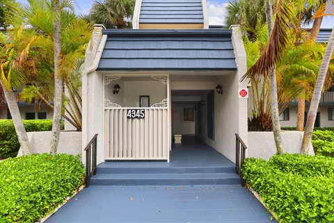 4345 Trevi Ct #205, Lake Worth, FL 33467