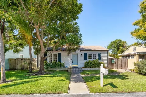 215 S Palmway, Lake Worth, FL 33460