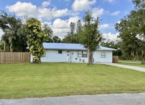 8102 Paso Robles Blvd, Fort Pierce, FL 34951