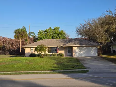 390 Main St, Sebastian, FL 32958